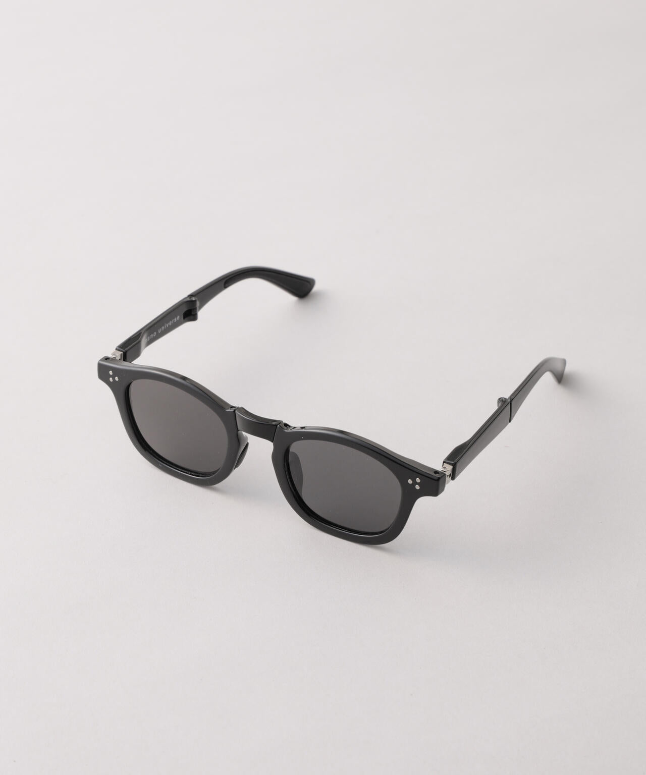 アイウェア/ボストン型 折り畳み式サングラス