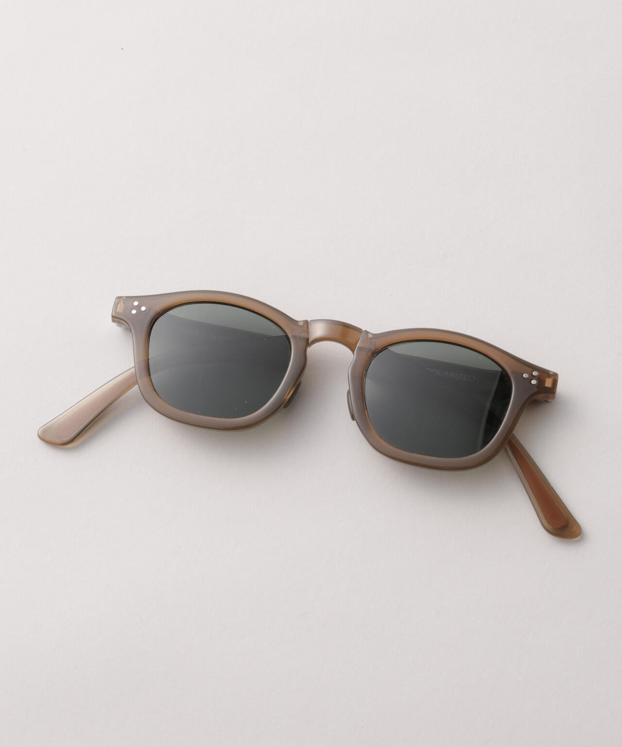 アイウェア/ボストン型 折り畳み式サングラス