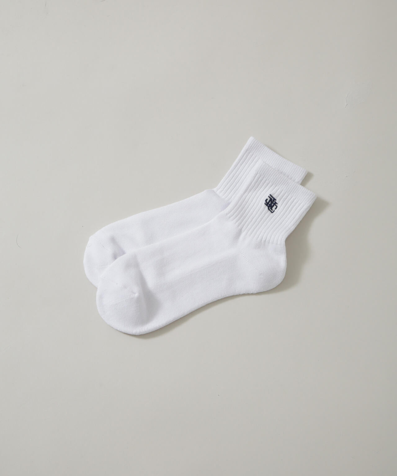 「NJ/CLUB」 クォーターリブロゴ刺繍ソックス