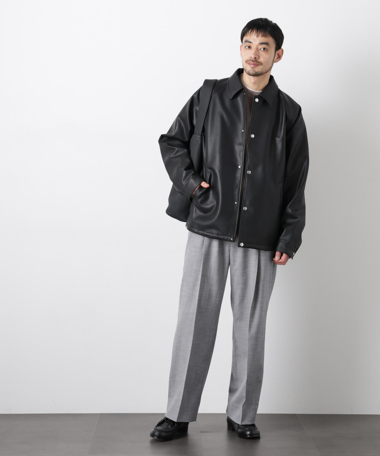 フェイクレザーリラックスコーチジャケット