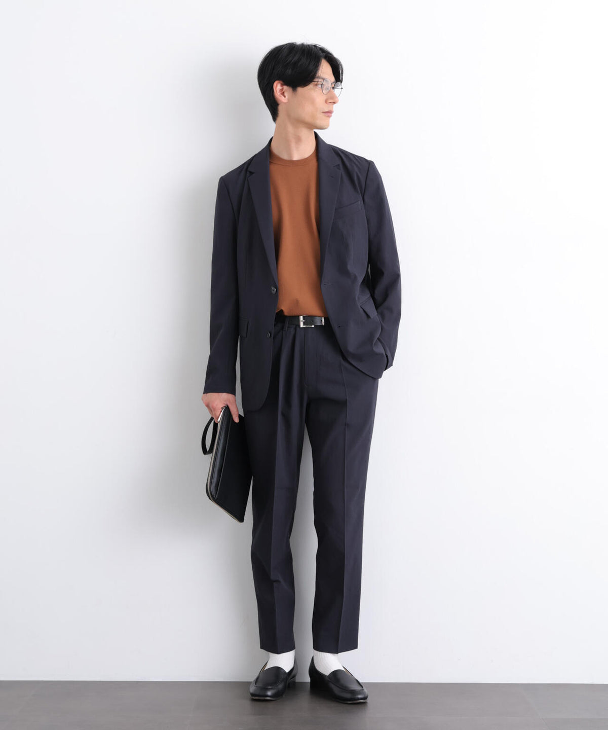 180cm B:88 W:75 H:92 着用サイズ:L