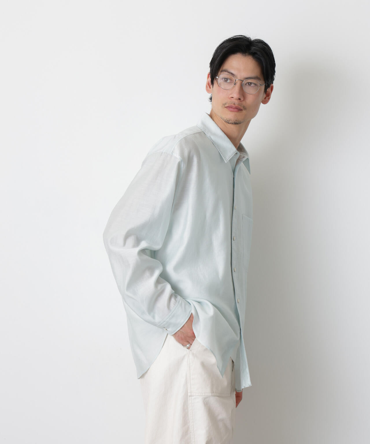 エンブロイダリーシルキーシャツ