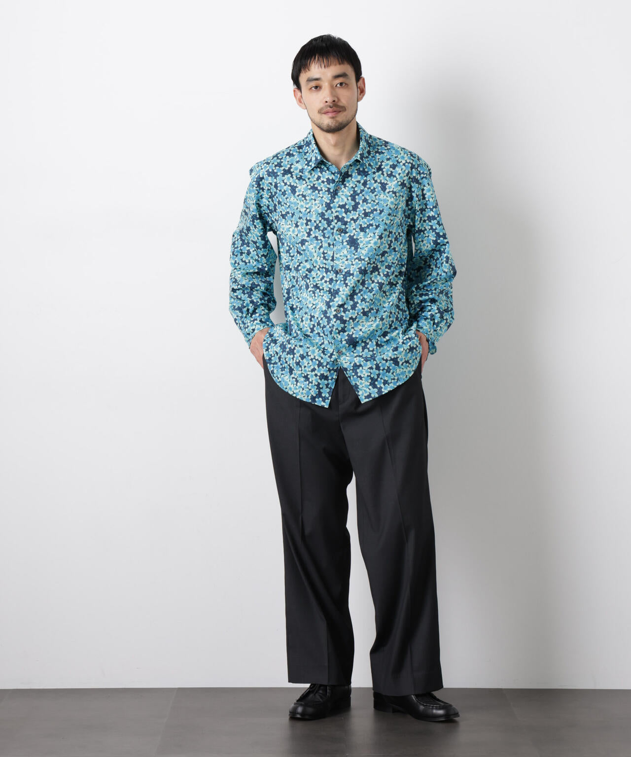 「EDITRIAL PRINT」アートフラワーシャツ