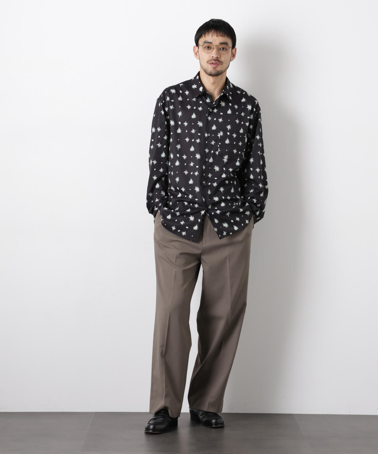 「EDITRIAL PRINT」アートフラワーシャツ