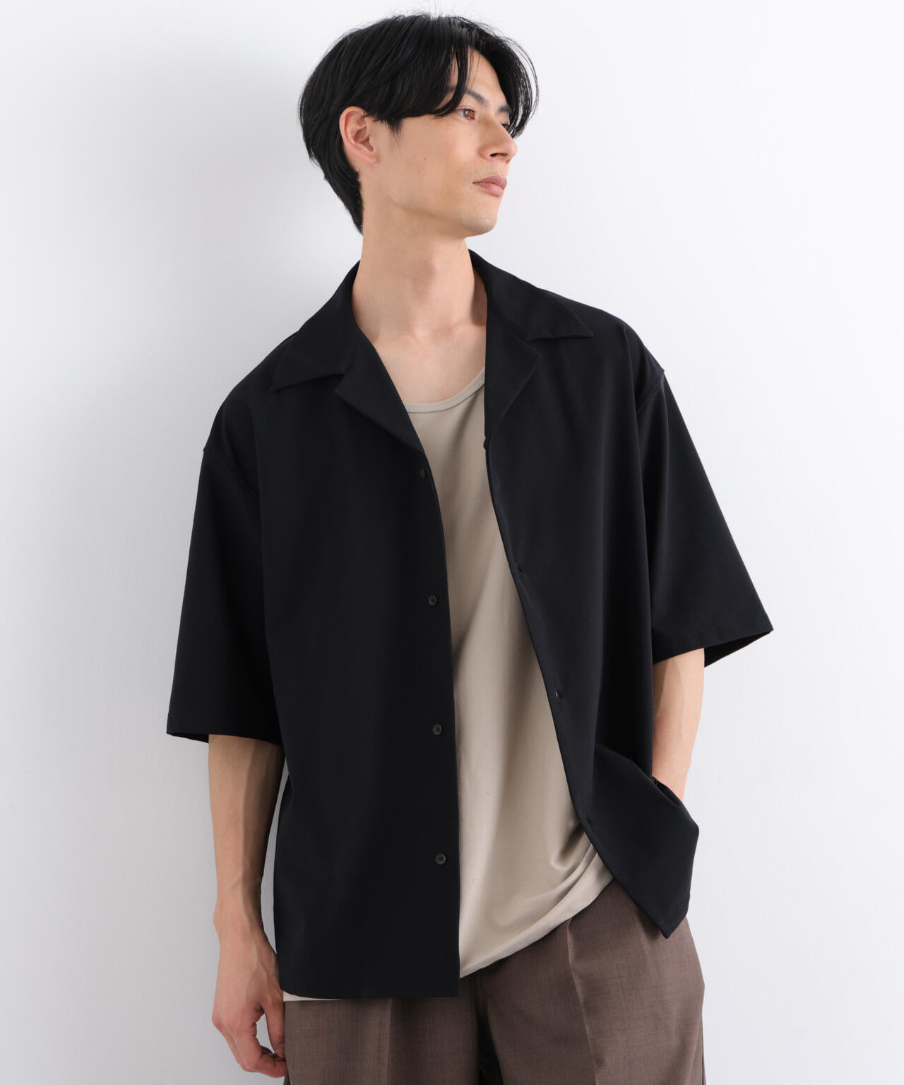 180cm B:88 W:75 H:92 着用サイズ:L