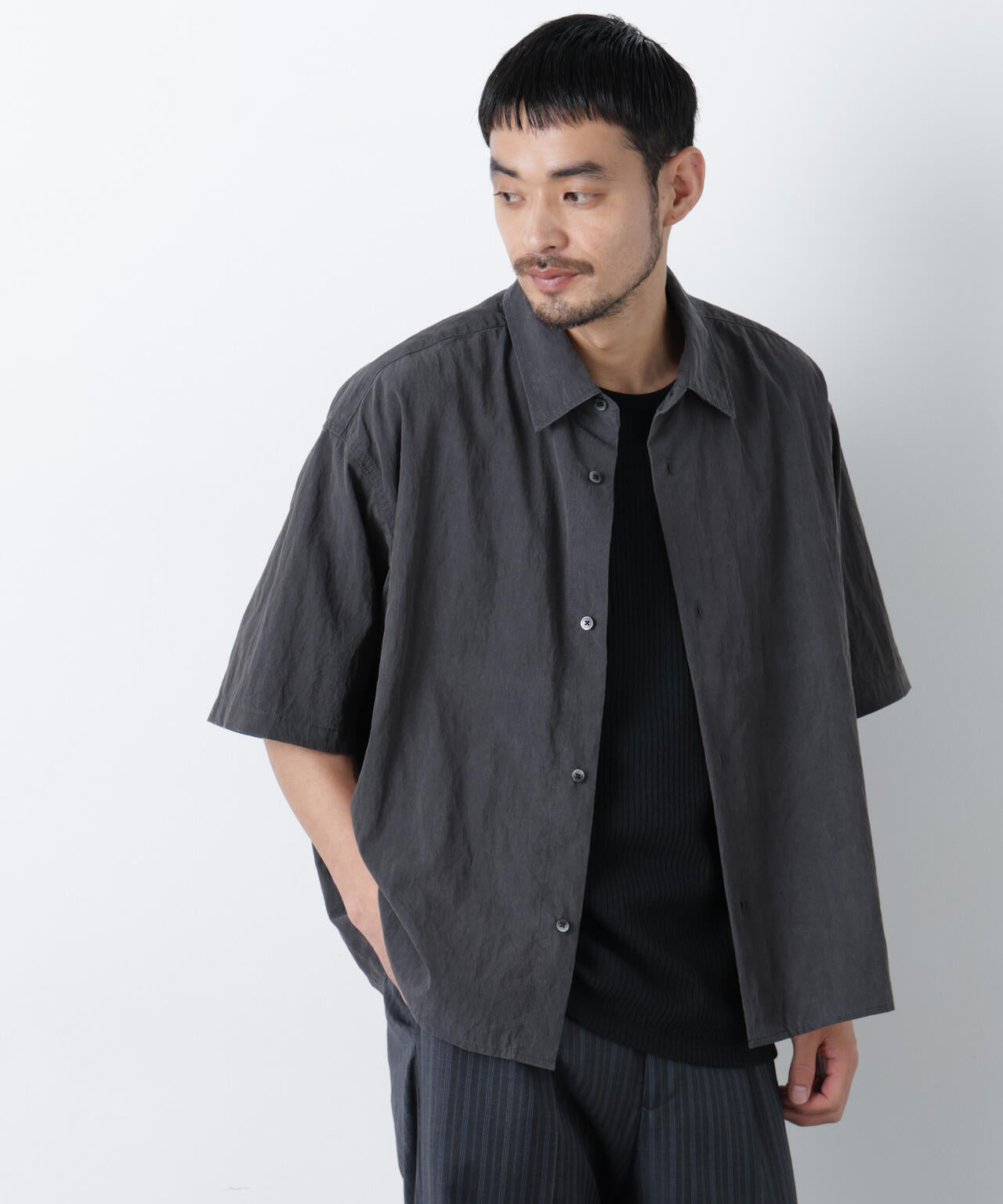 180cm B:89 W:70 H:91 着用サイズ:L