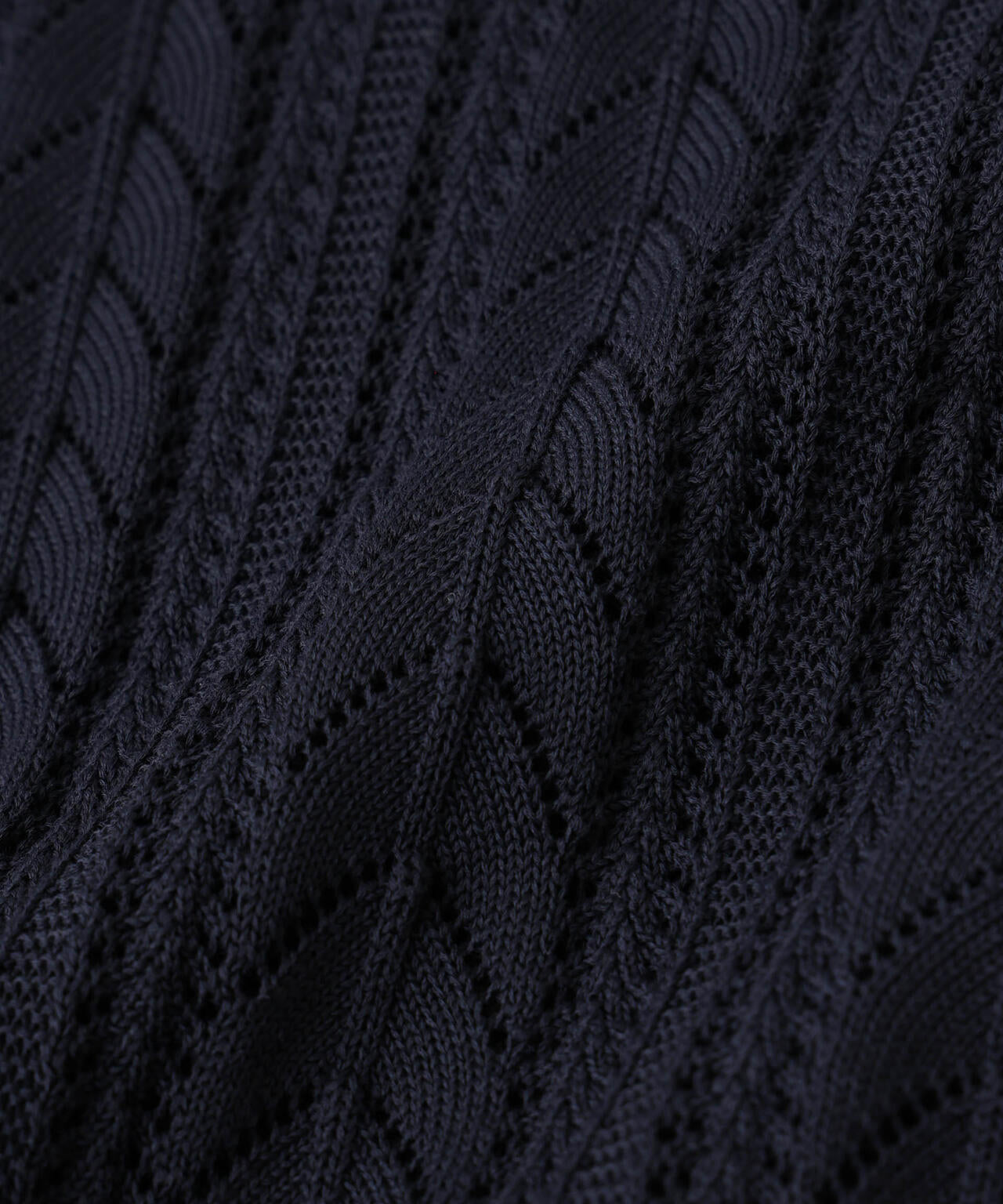 「ASSEMBLANC」コードヤーンシアーケーブルニット