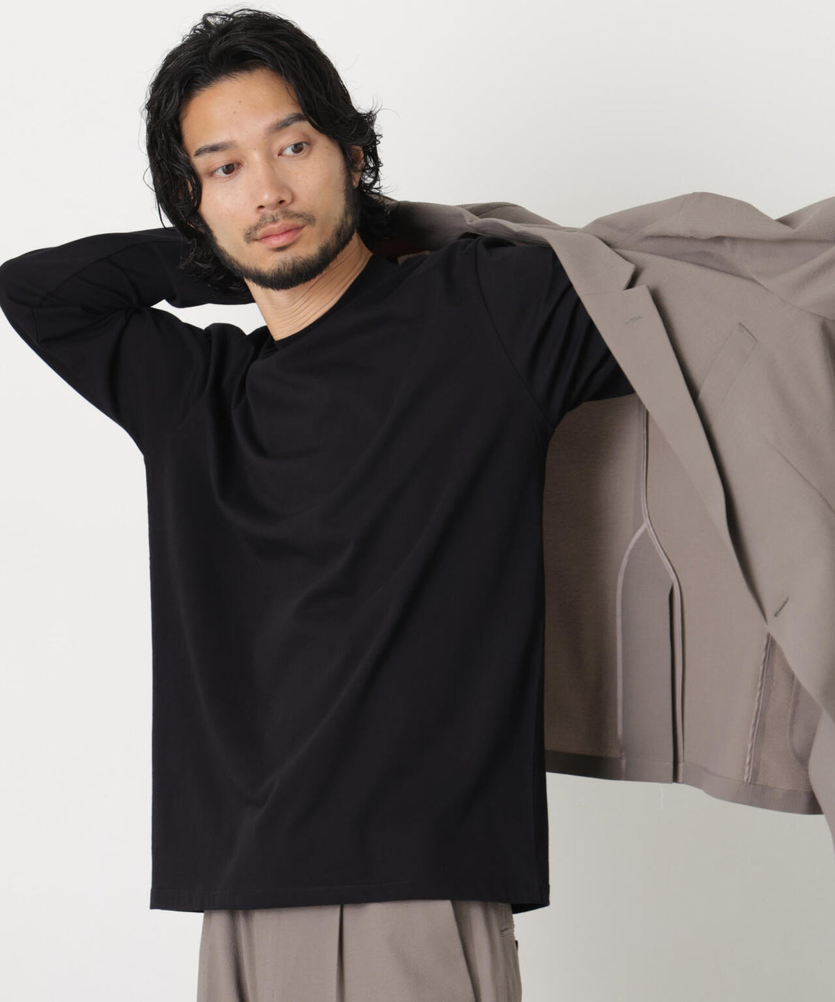 181cm B:75 W:73 H:90 着用サイズ:L