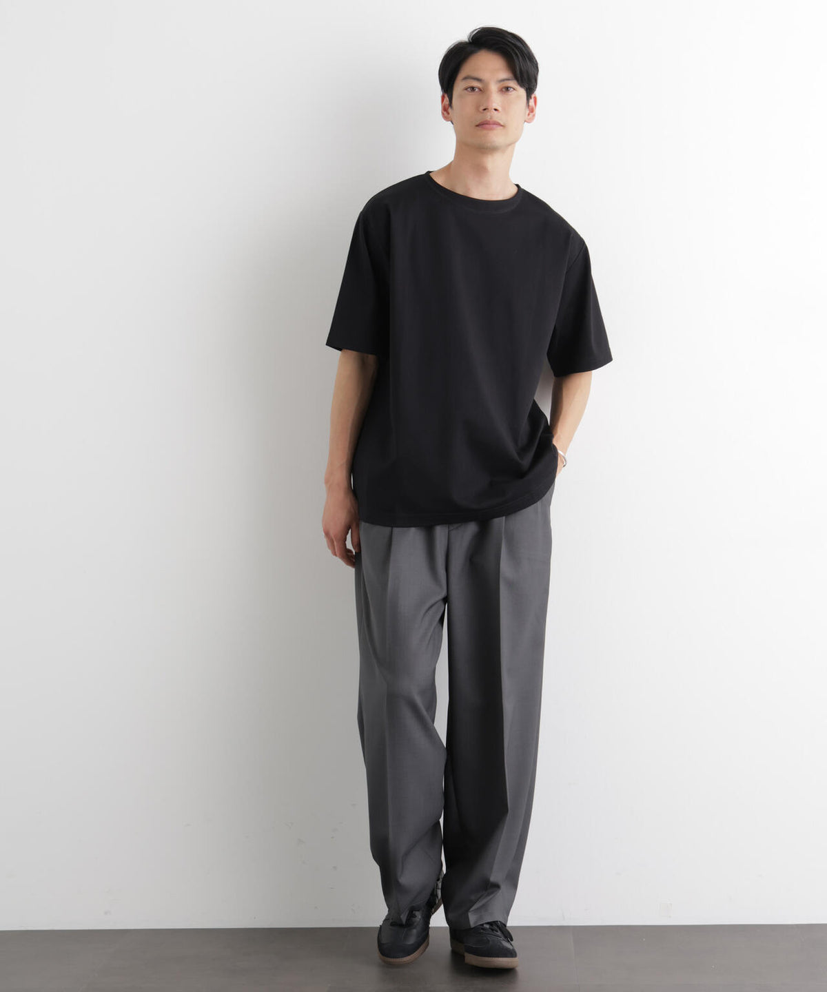 モクロディ ボートネック Tシャツ