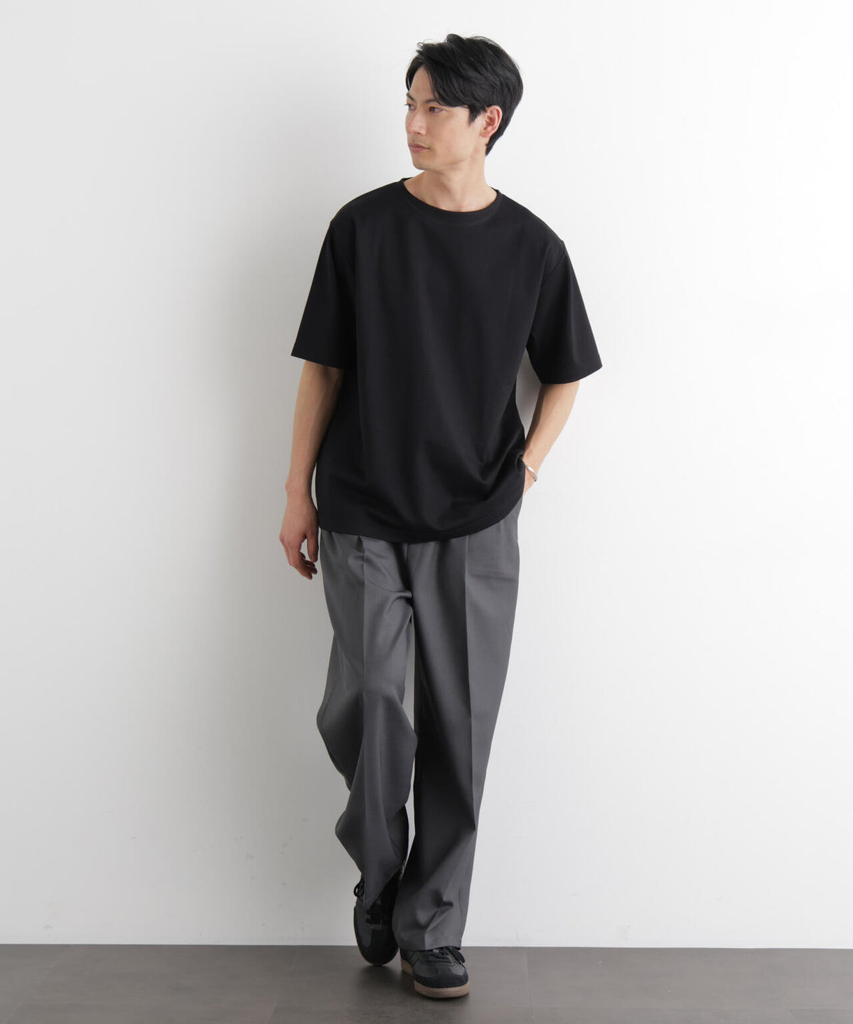 モクロディ ボートネック Tシャツ