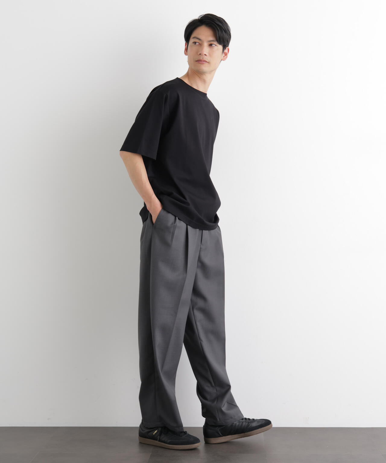 モクロディ ボートネック Tシャツ