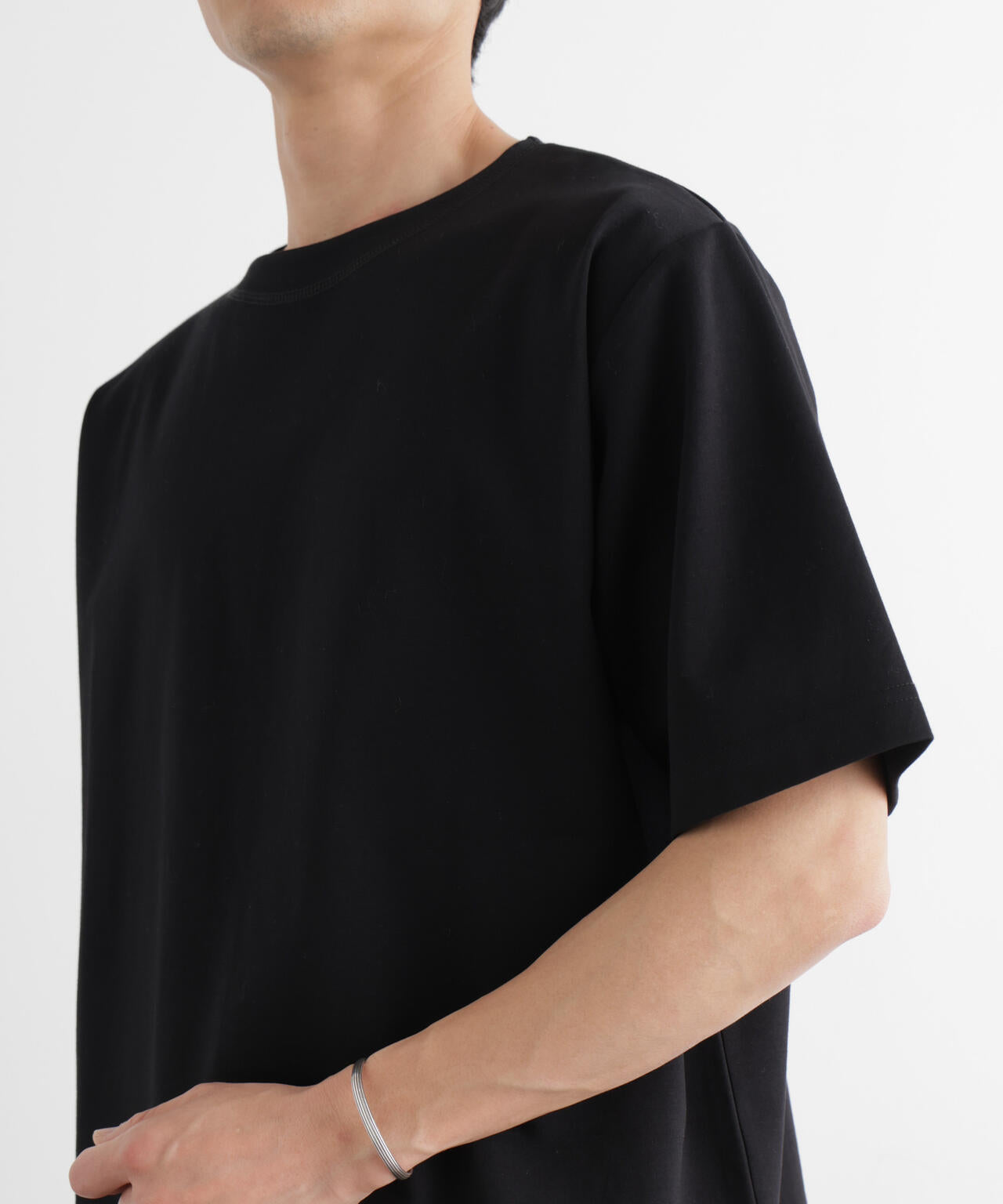 モクロディ ボートネック Tシャツ