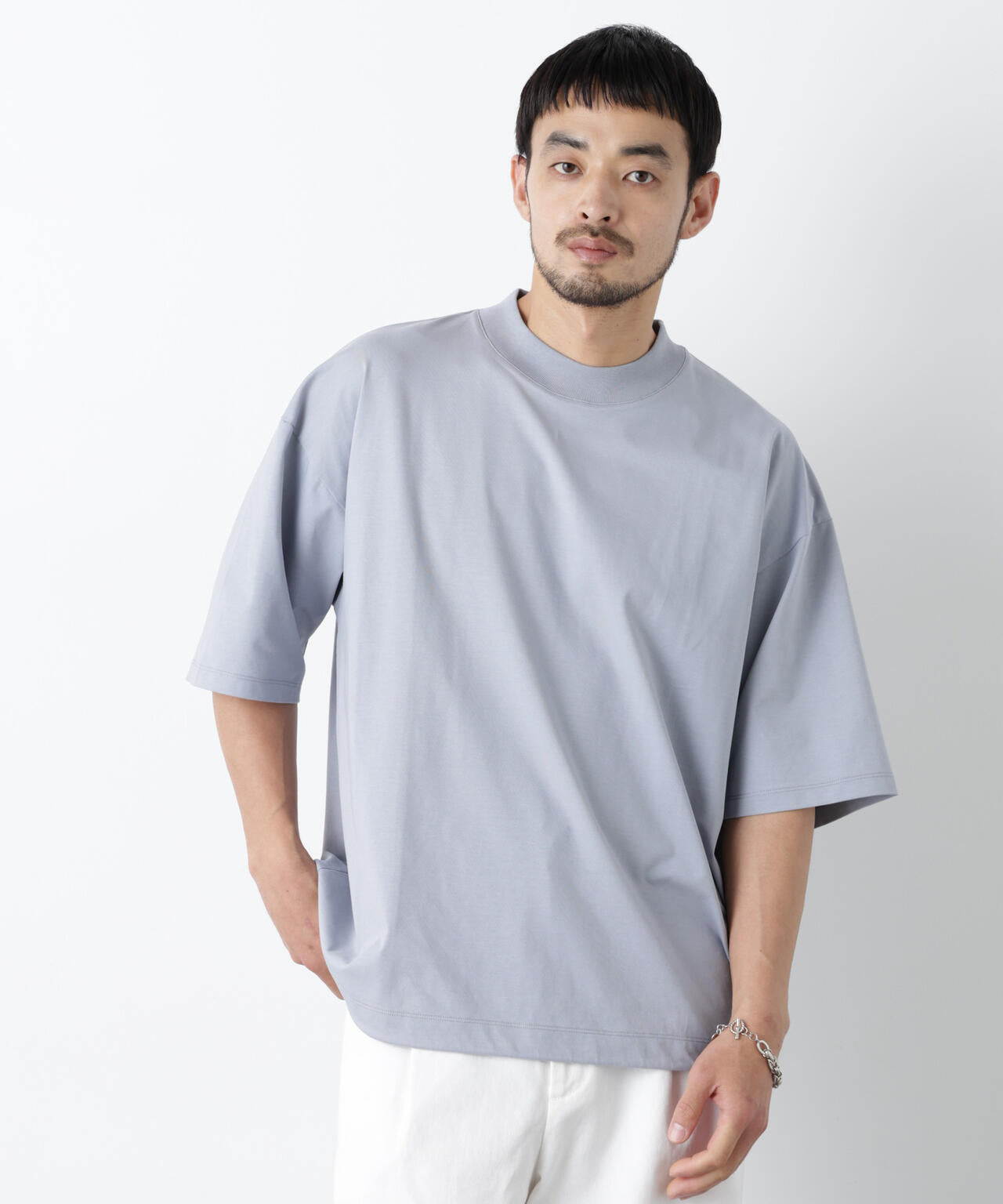 180cm B:89 W:70 H:91 着用サイズ:L