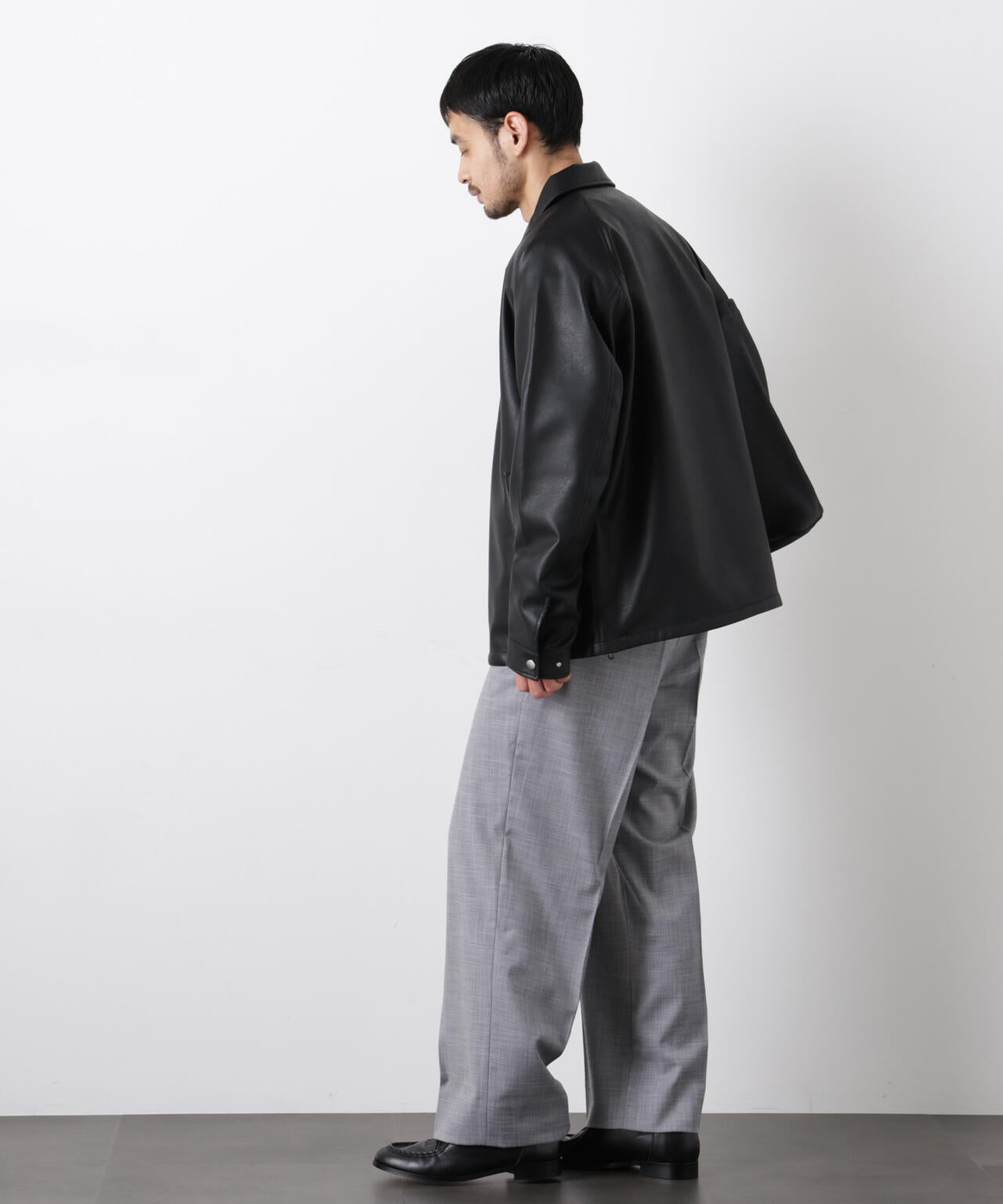 「大人のワイドパンツ」スラブシャークスキンイージースラックス