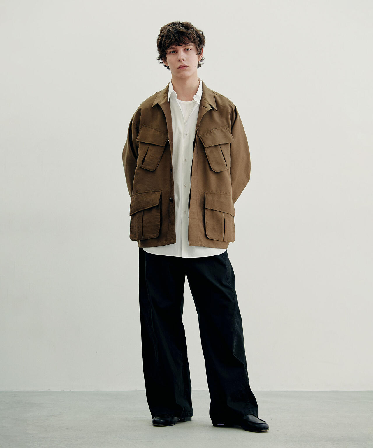 「ASSEMBLANC」ベルテッド3Dパンツ