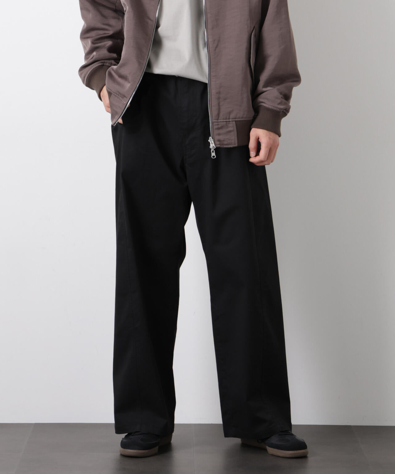 「ASSEMBLANC」ベルテッド3Dパンツ