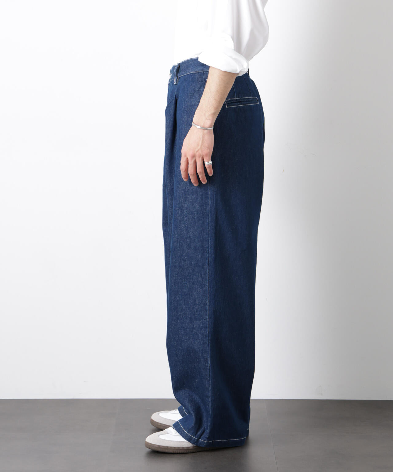 「OtoNANO」大人のワイドデニムパンツ