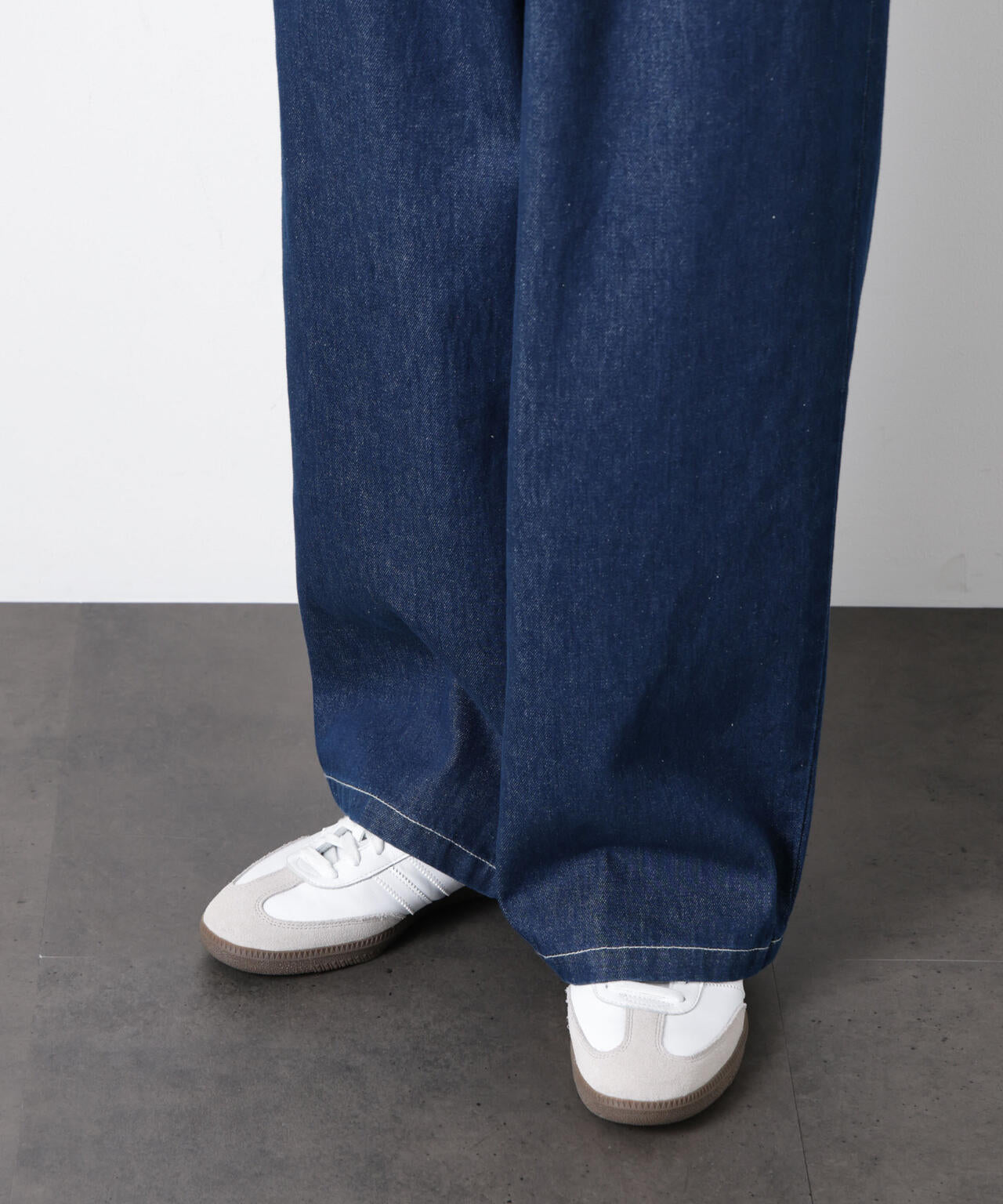 「OtoNANO」大人のワイドデニムパンツ