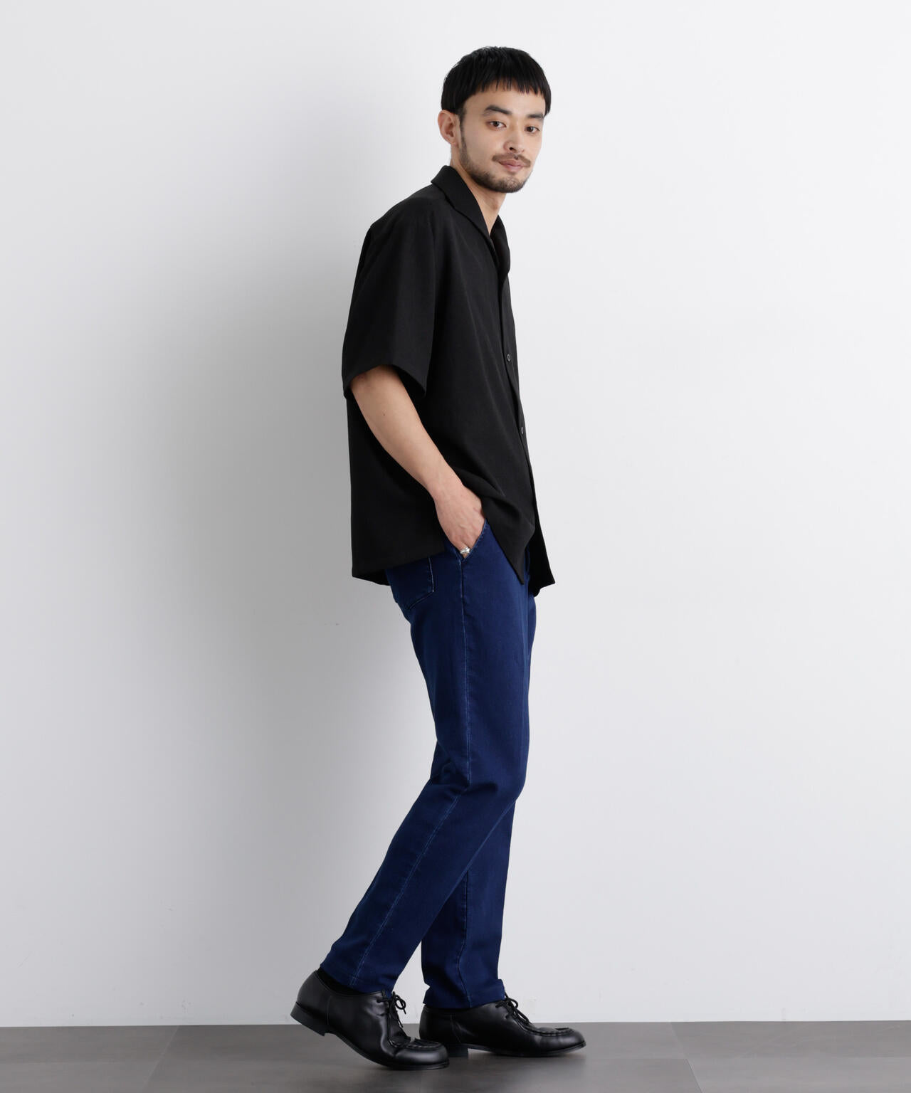 「Meaningful Continuity」 ストレッチデニムトラウザーズ