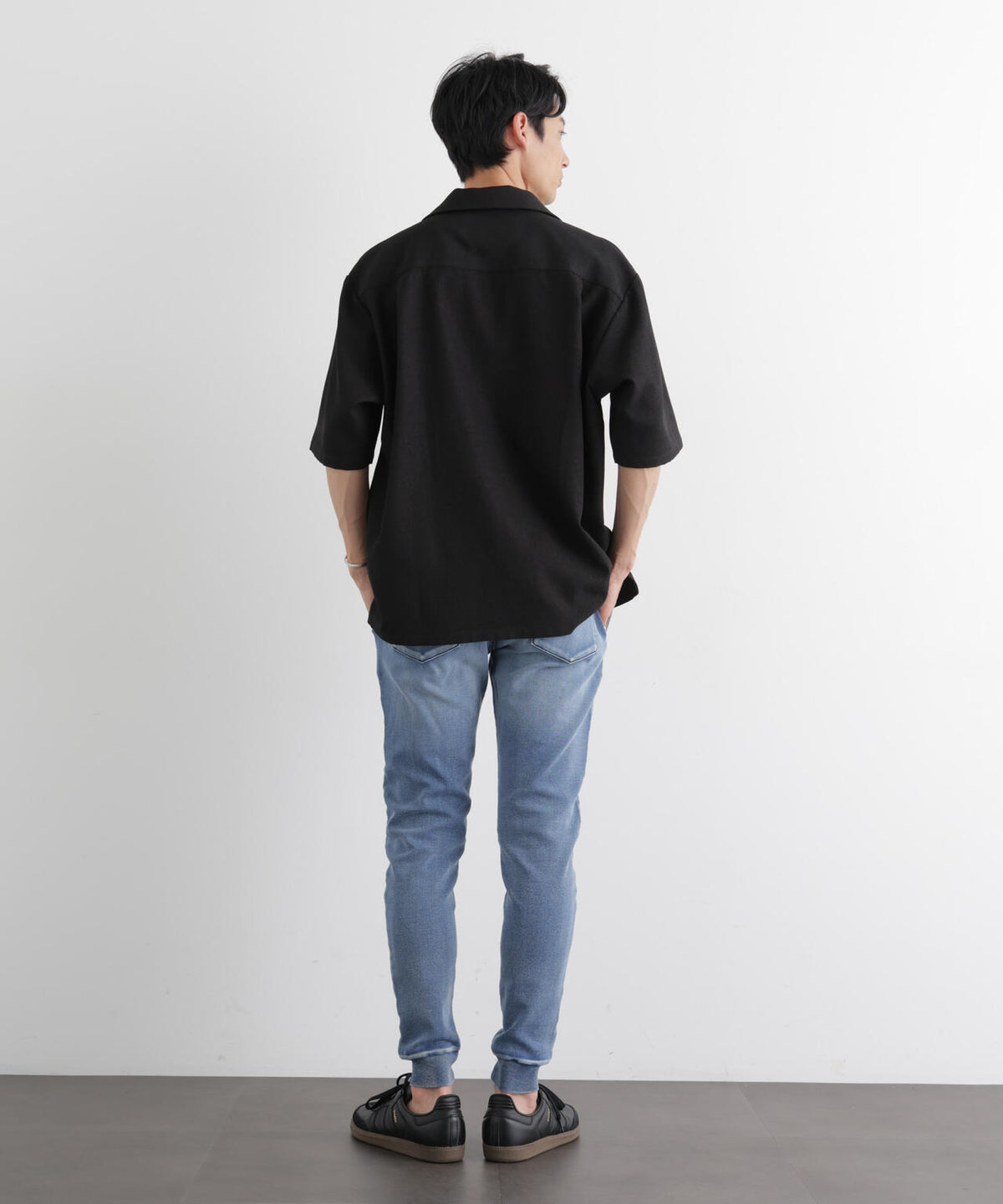 「Meaningful Continuity」 ストレッチデニムジョガーパンツ