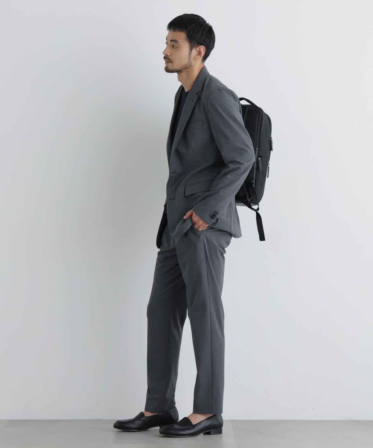 180cm B:89 W:70 H:91 着用サイズ:L