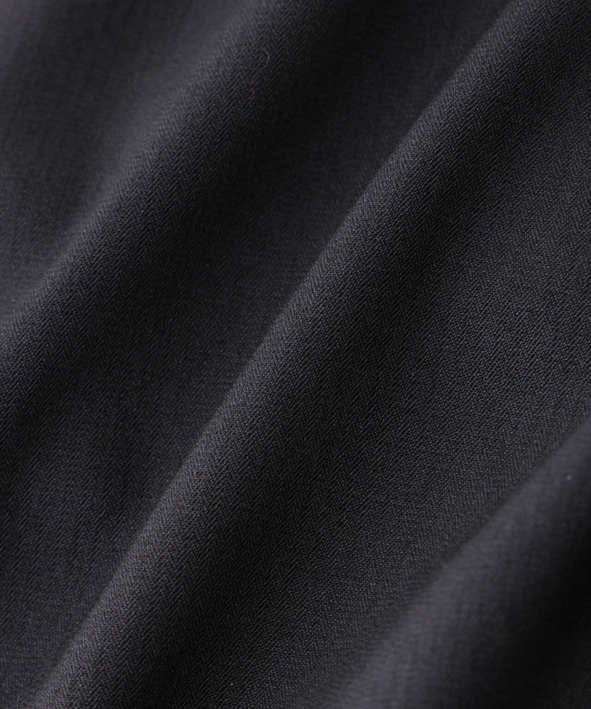 【オールシーズン対応可能】「Damerino」T/R パウダリー2WAYストレッチセットアップ