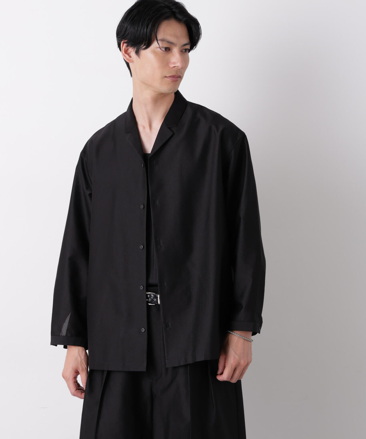 180cm B:88 W:75 H:92 着用サイズ:L