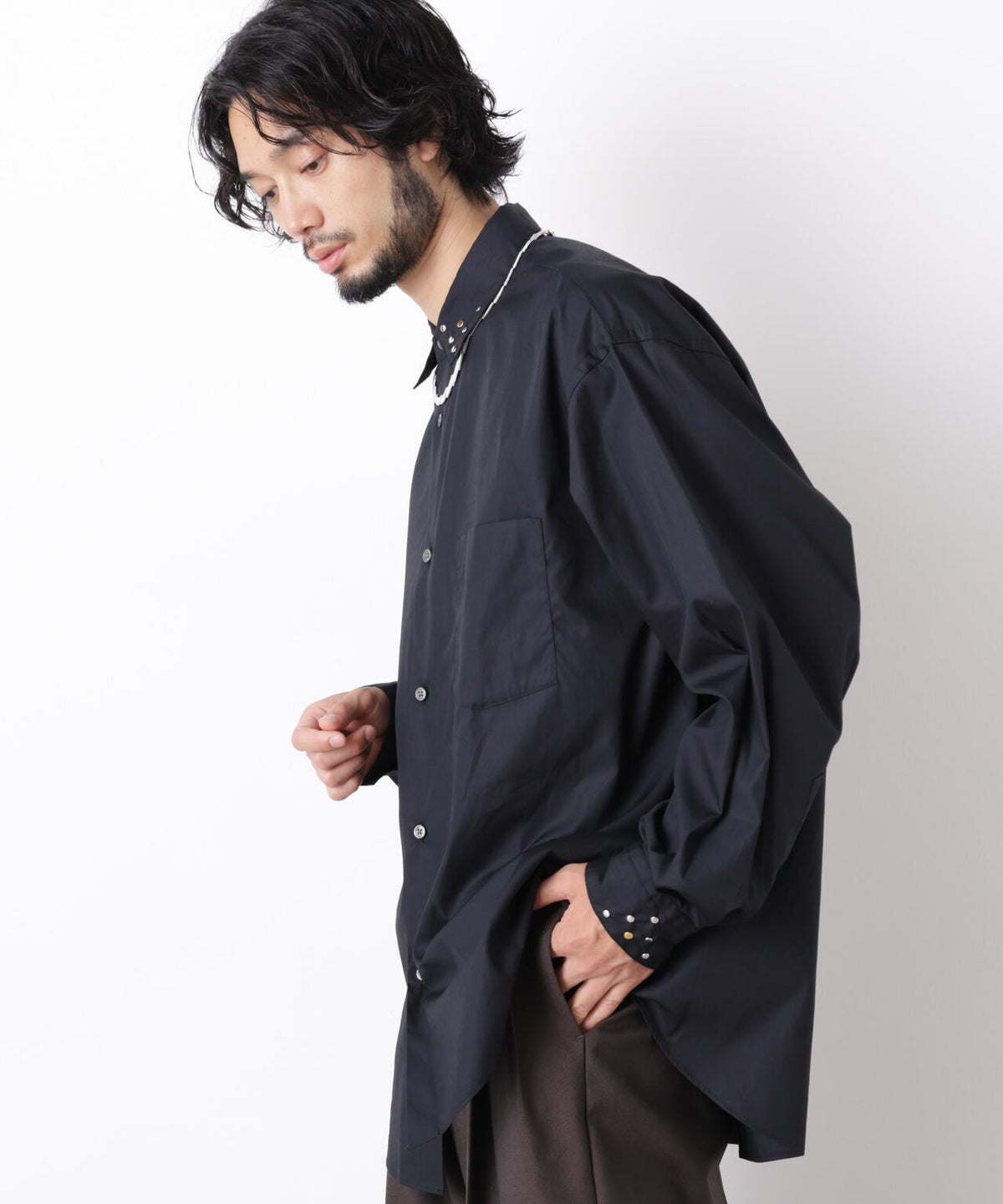 「ASSEMBLANC」 スタッズシャツ
