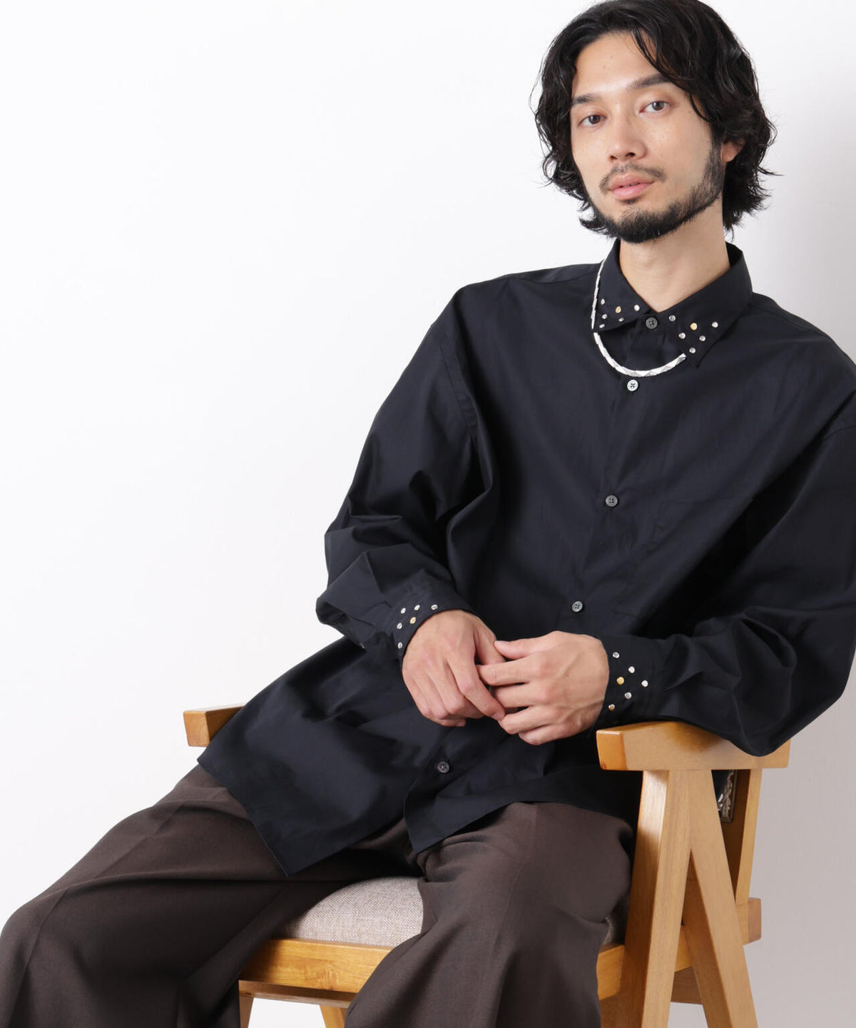 「ASSEMBLANC」 スタッズシャツ
