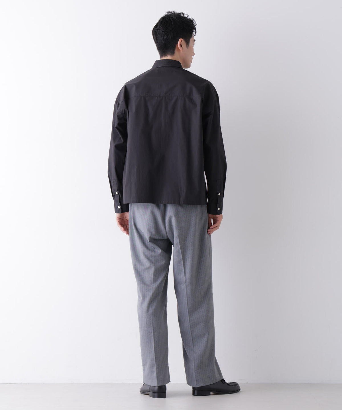 「James Fabric」 ボクシークロップドシャツブルゾン