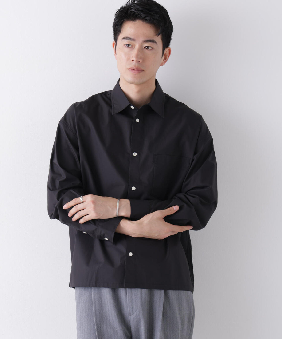「James Fabric」 ボクシークロップドシャツブルゾン