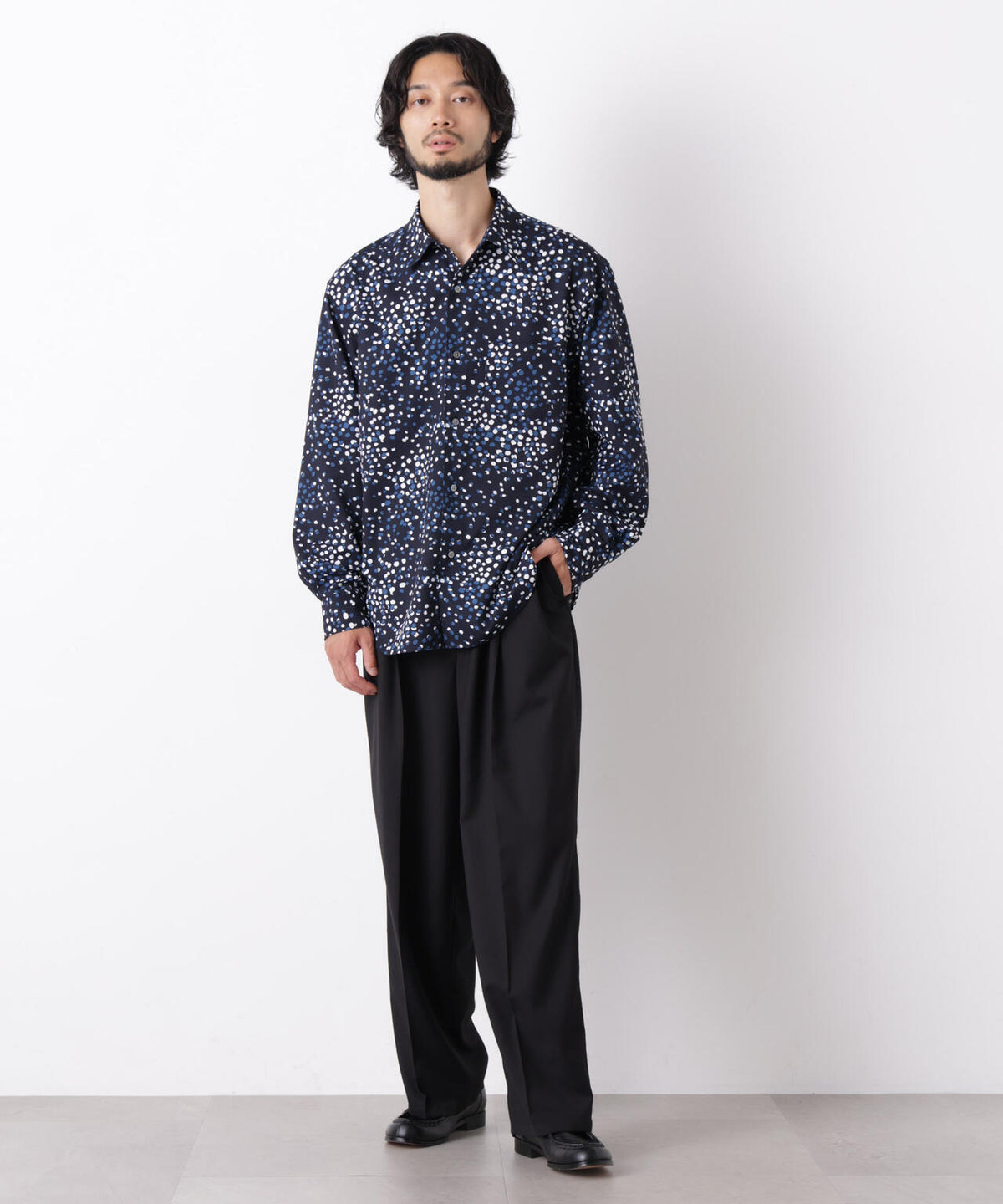 EDITORIAL PRINT レギュラーカラーシャツ