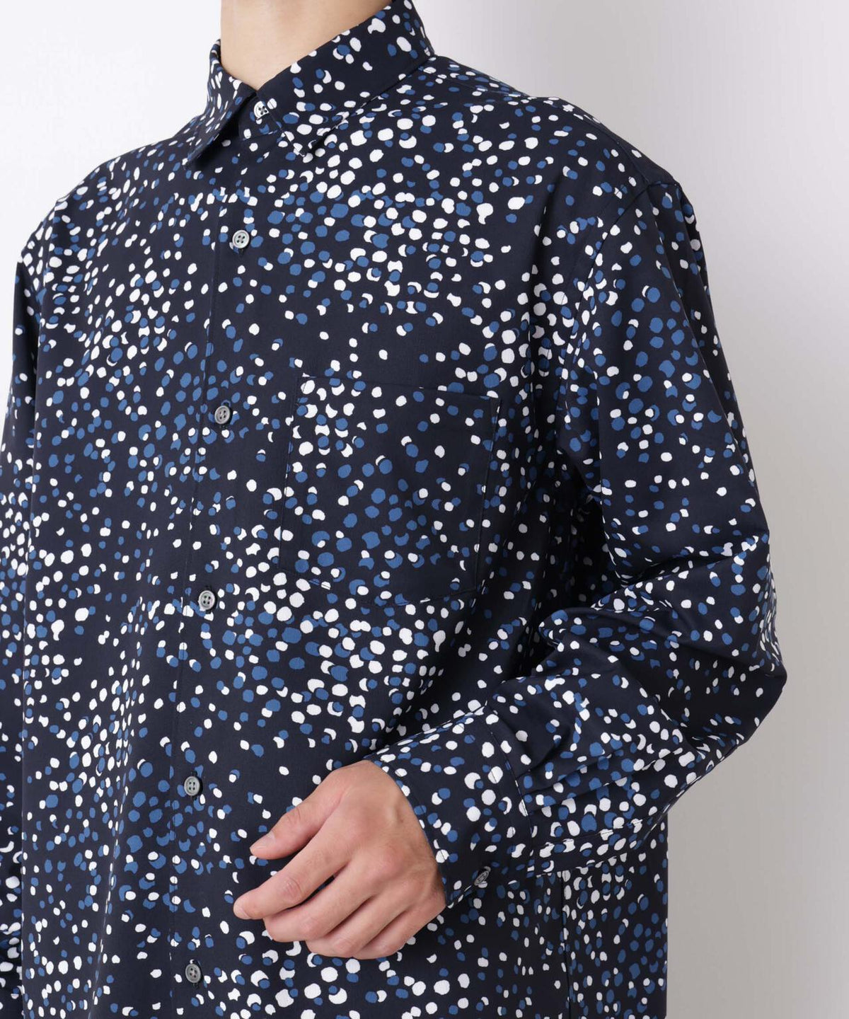 EDITORIAL PRINT レギュラーカラーシャツ