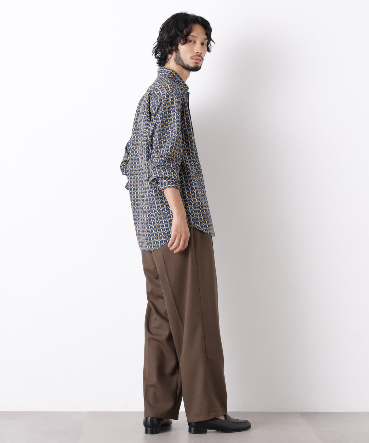 EDITORIAL PRINT レギュラーカラーシャツ