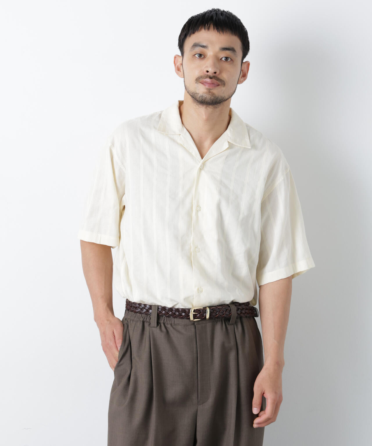 180cm B:89 W:70 H:91 着用サイズ:L