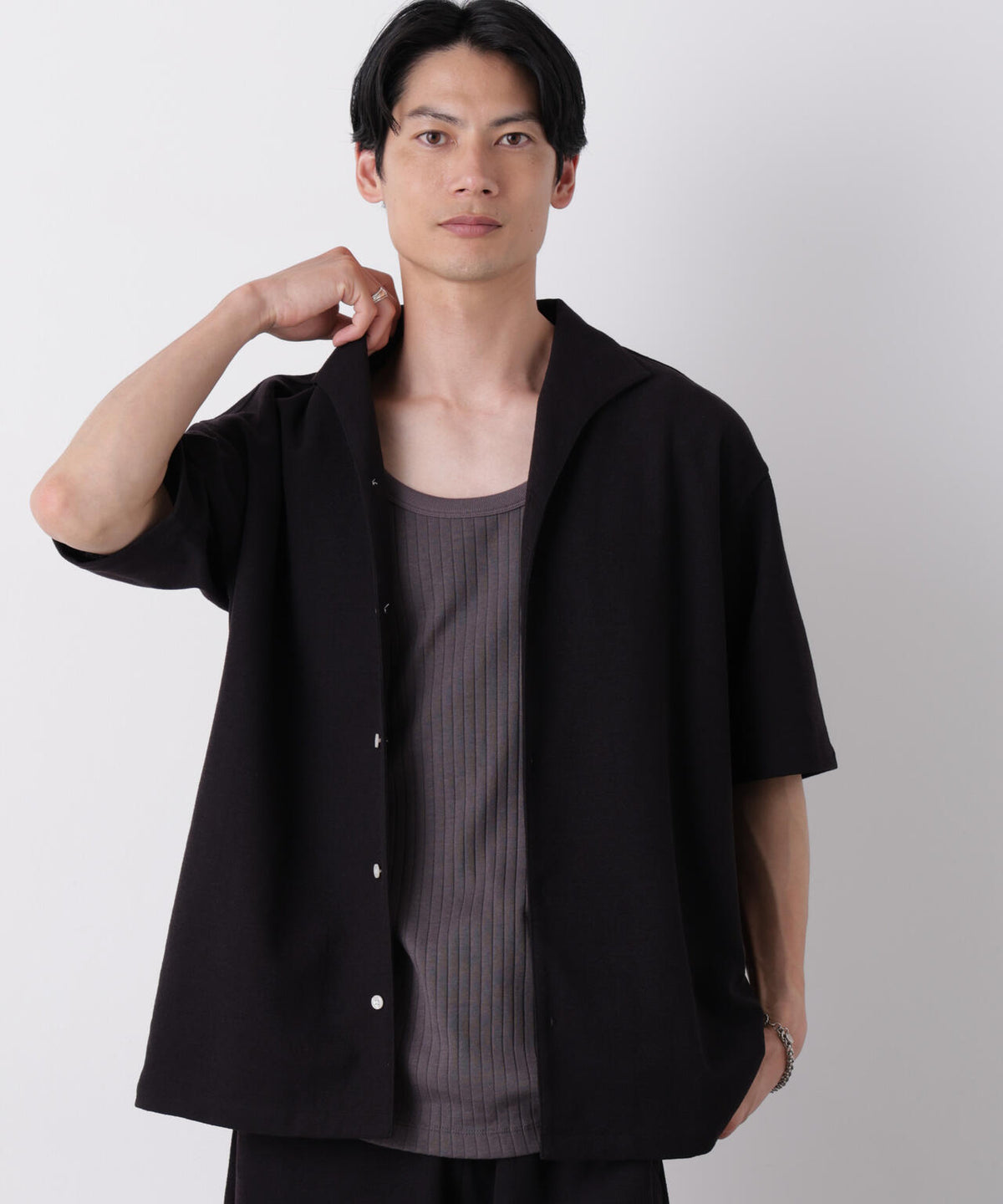 180cm B:88 W:75 H:92 着用サイズ:L