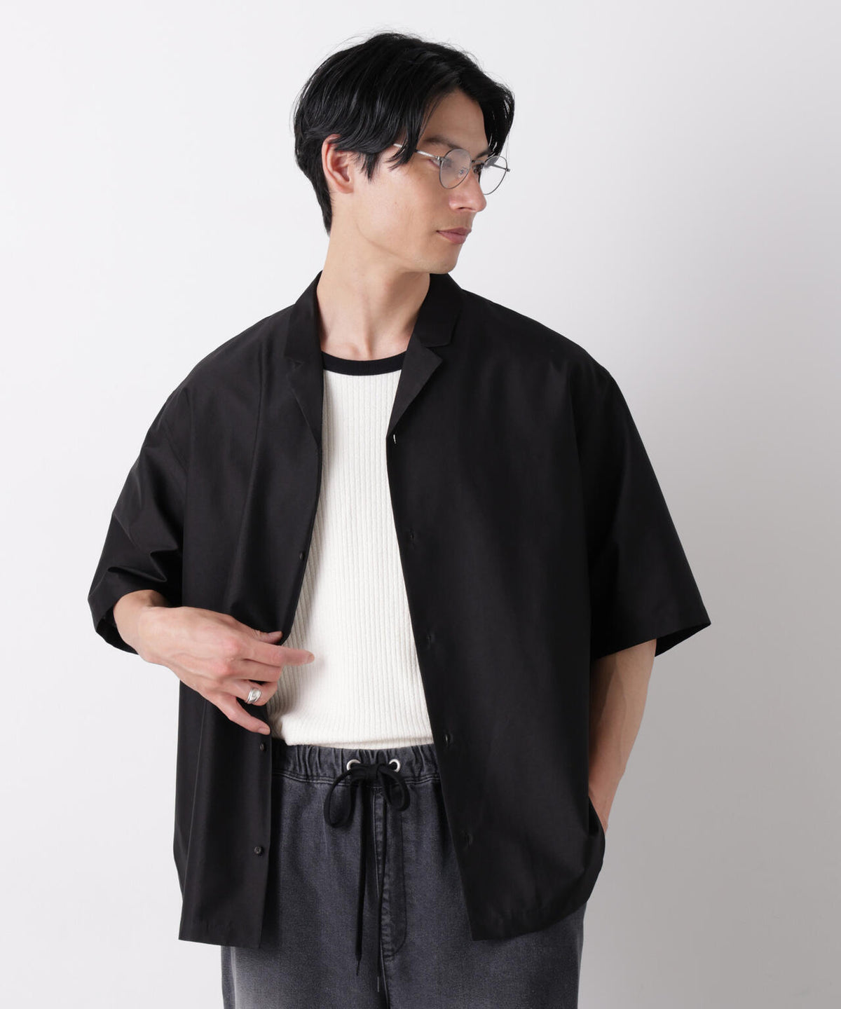 180cm B:88 W:75 H:92 着用サイズ:L
