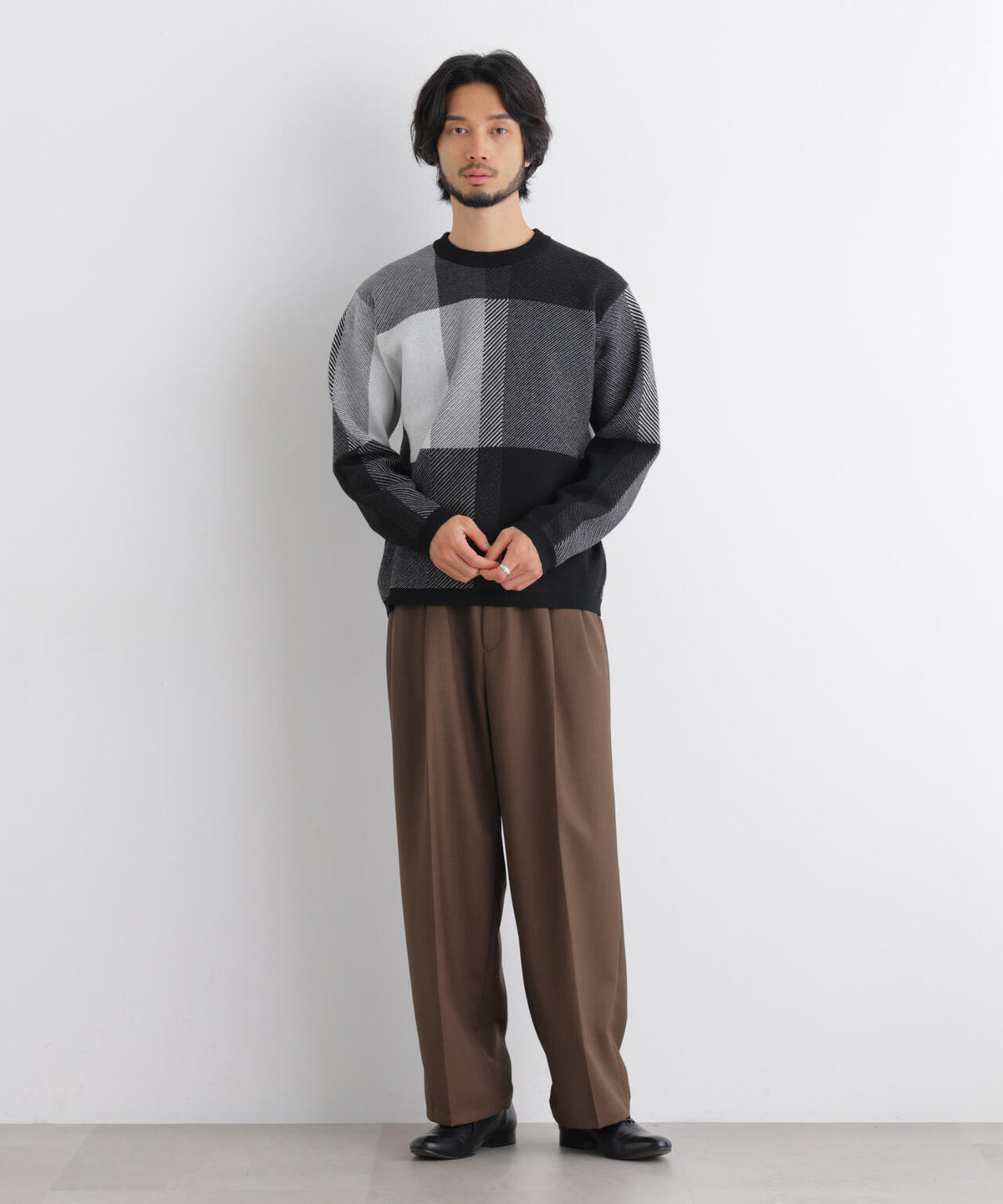 ブロックチェッククルーネックニット