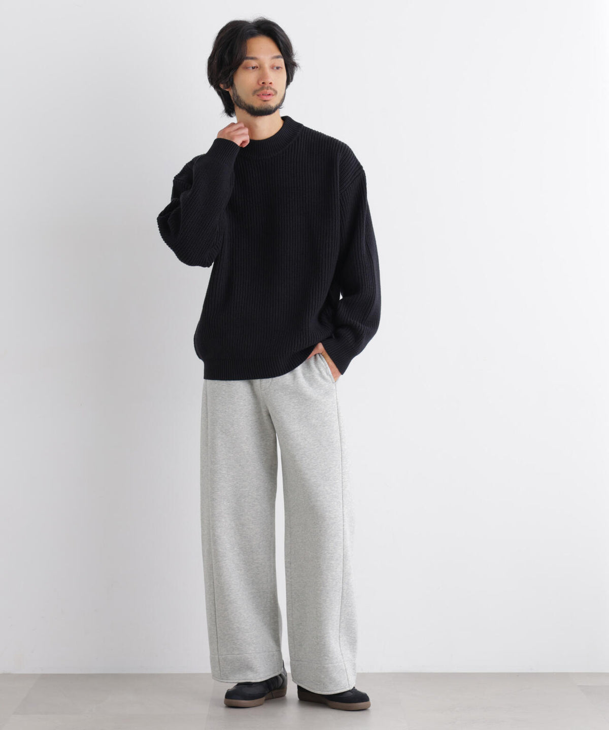 コットンMIXバルキーモックネックニット