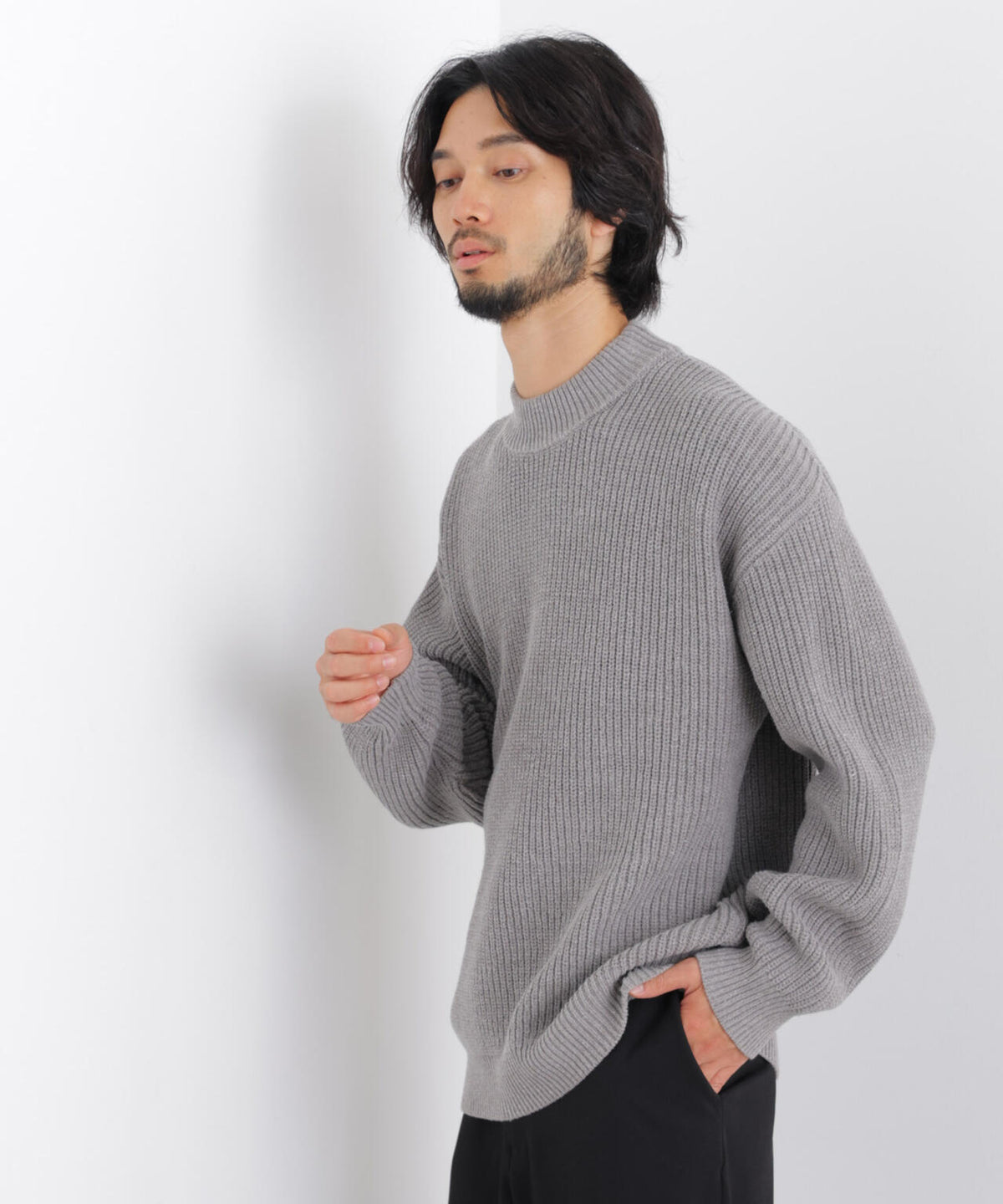 コットンMIXバルキーモックネックニット