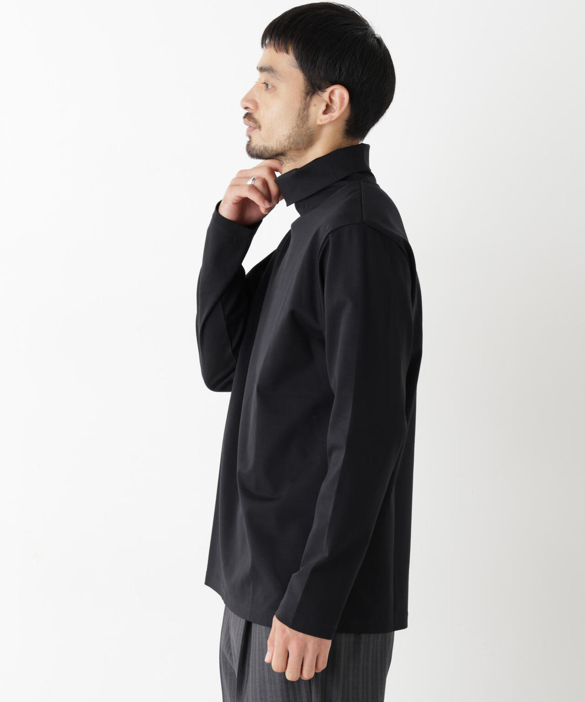 180cm B:89 W:70 H:91 着用サイズ:L