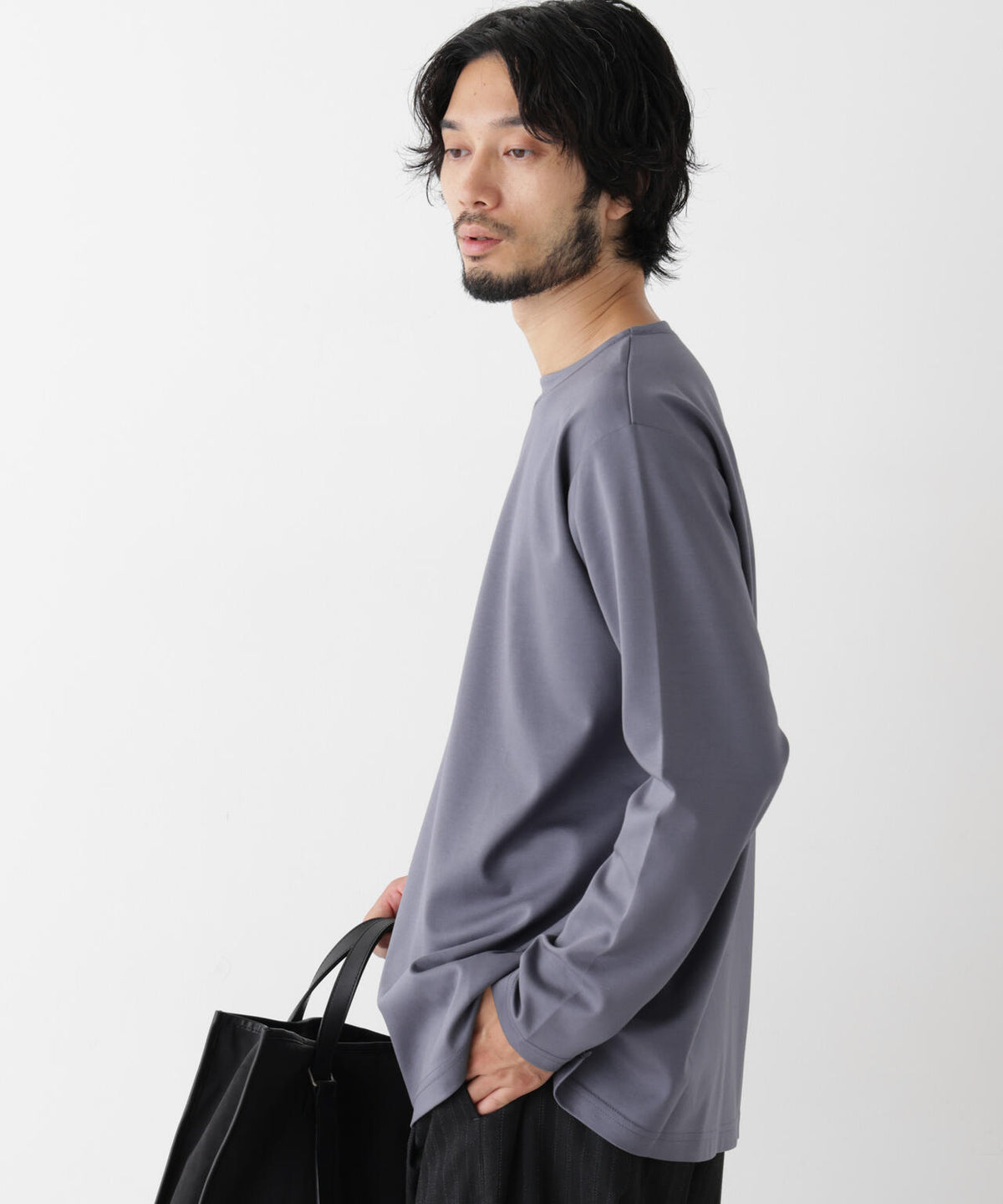 「モダンコンフォートシリーズ」モクロディ ボートネック サイドスリット Tシャツ