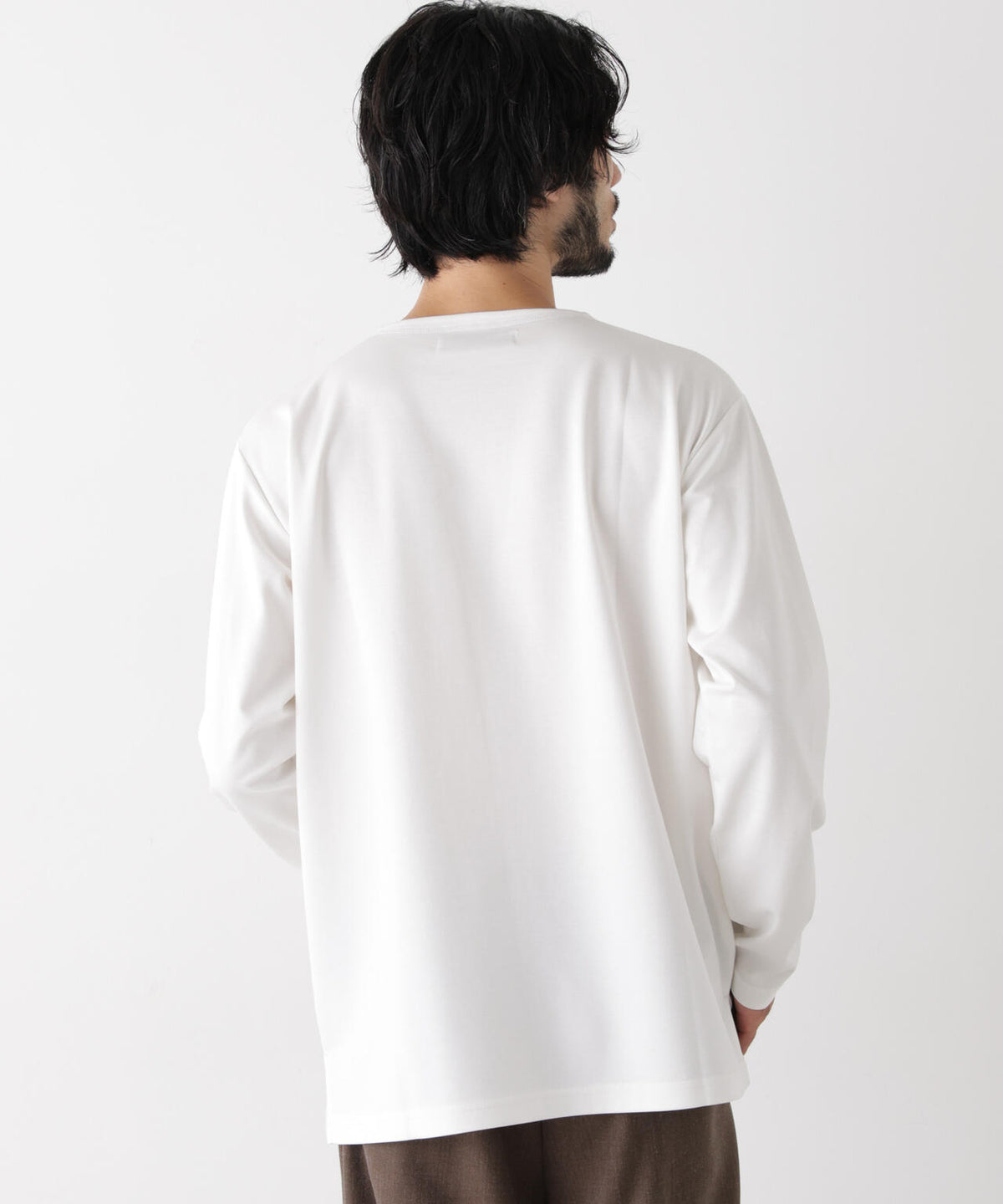 「モダンコンフォートシリーズ」モクロディ ボートネック サイドスリット Tシャツ