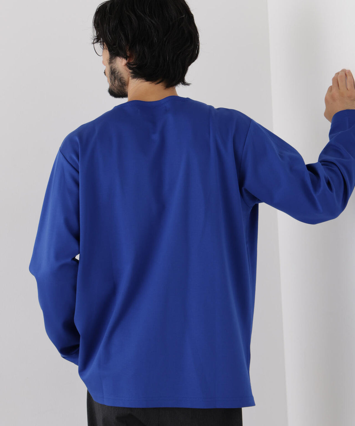 「モダンコンフォートシリーズ」モクロディ ボートネック サイドスリット Tシャツ