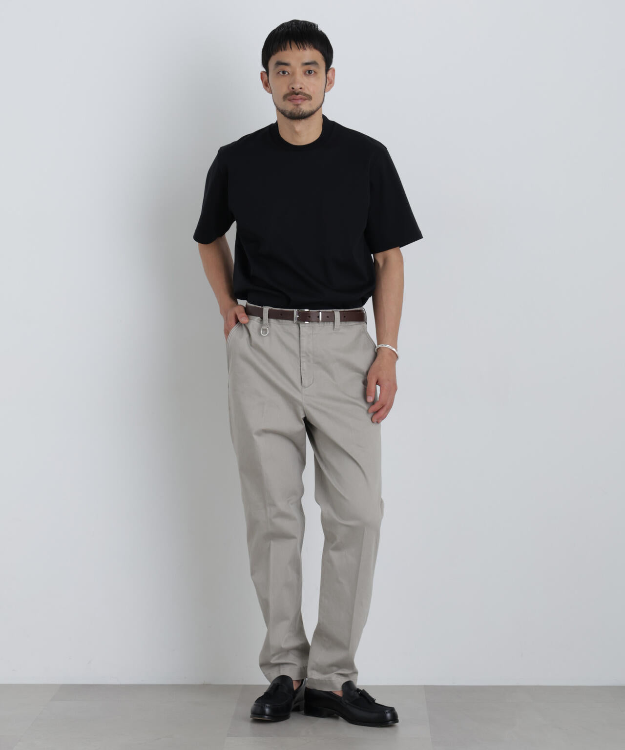 NewOnTrousers フェードサテンSlim テーパー