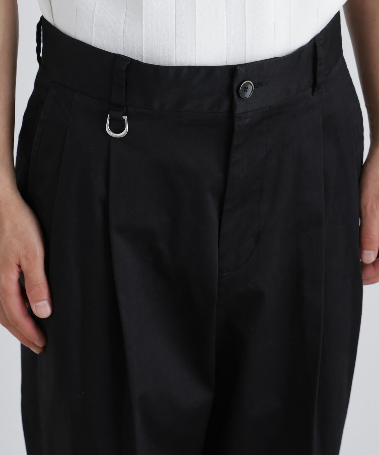 NewOnTrousers ウォッシュサテンWIde テーパー