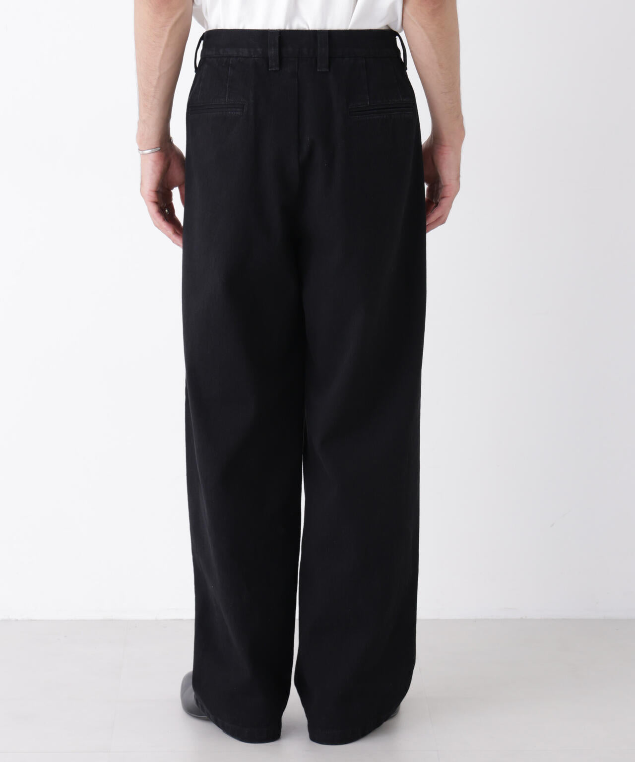 「OtoNANO」大人のワイドデニムパンツ