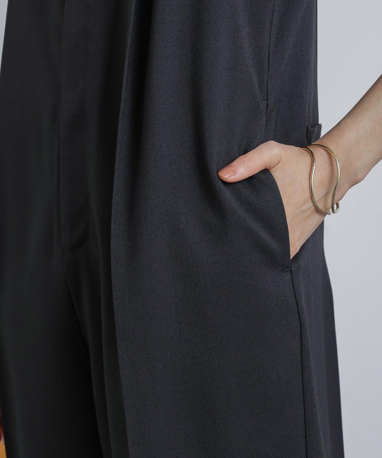 fa6bb09a-aab3-568f-8740-6e8d062fbe38_Image