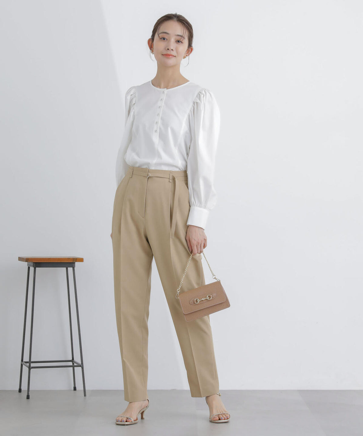 ライトファンクション ベルト付きタックテーパードパンツ(セットアップ可)