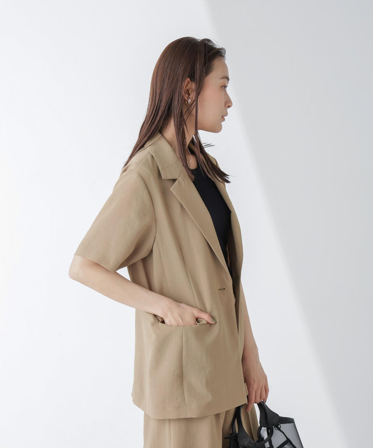 b8184fb4-7db1-561f-94f6-f932352f8000_Image